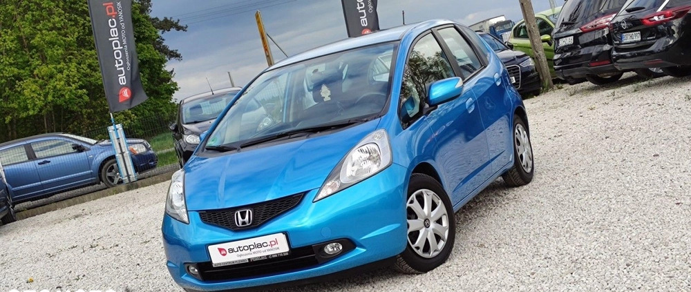 Honda Jazz cena 20900 przebieg: 123854, rok produkcji 2010 z Lubniewice małe 379